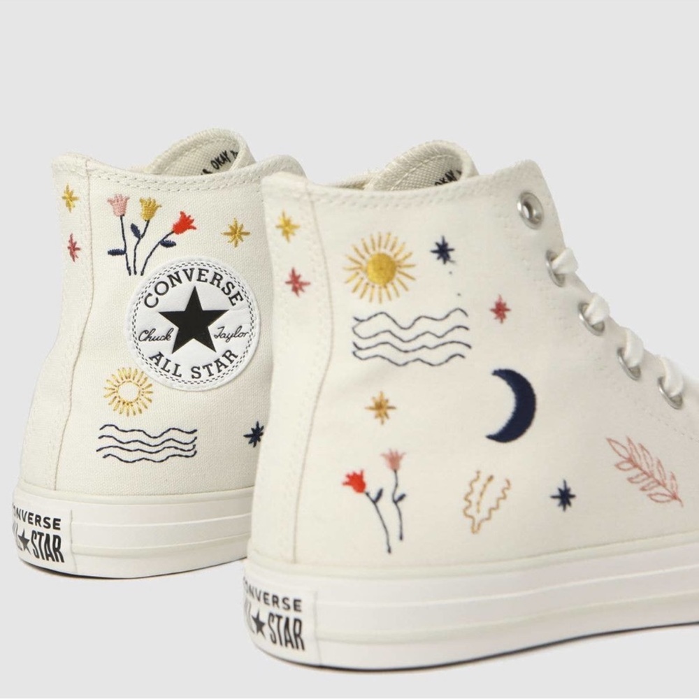 Converse Chuck Taylor All Star Hi Women's Wander Embroidered Sneakers in Size 9. - Picture 2 of 8